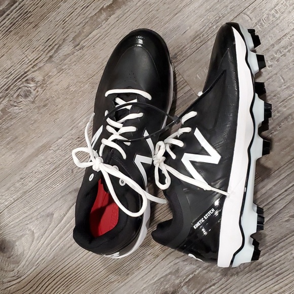 LAST PAIR New Balance Men's 4040 V5 TPU Molded Baseball Shoe, Black/White - Picture 5 of 9